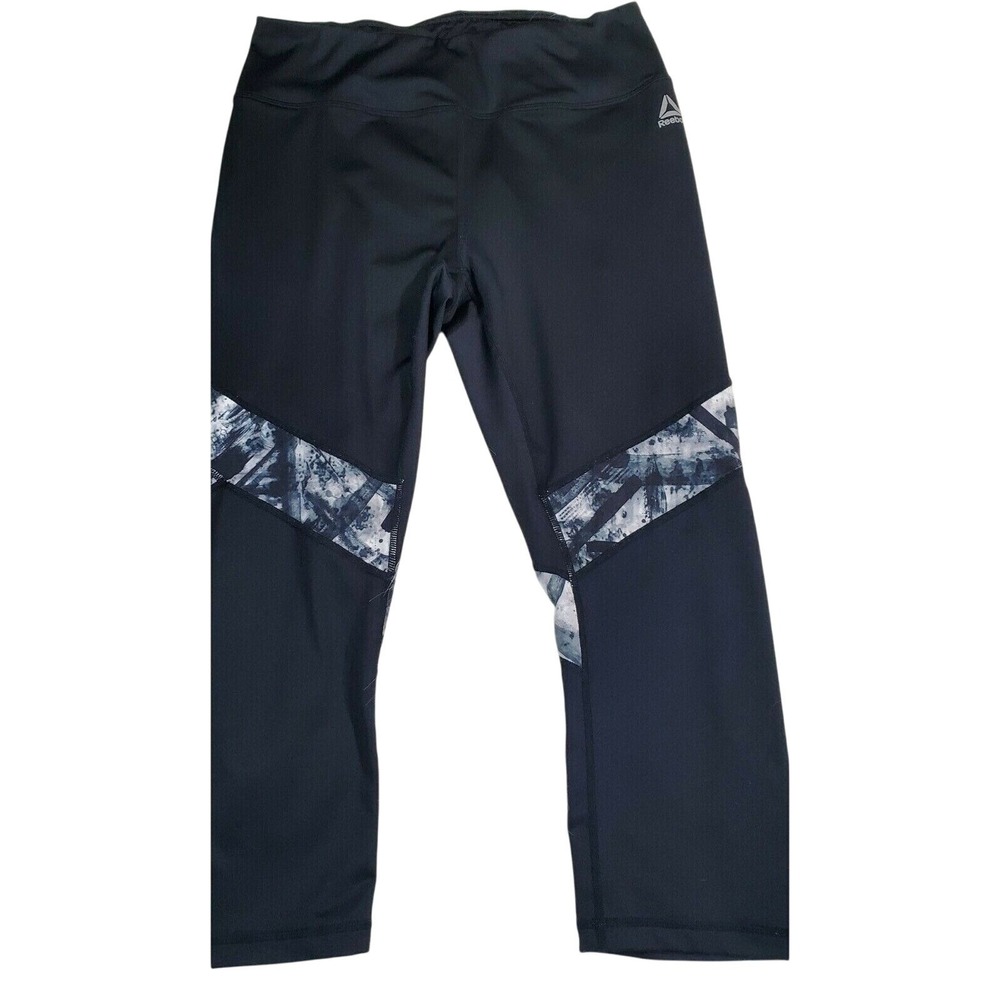 Reebok Leggings Medium Womans Black Capri Athletic Wear Stretchy